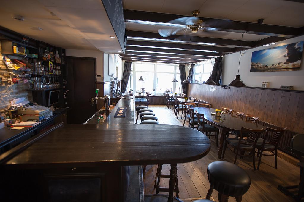 Hôtel De Gouden Klok à Leeuwarden Extérieur photo