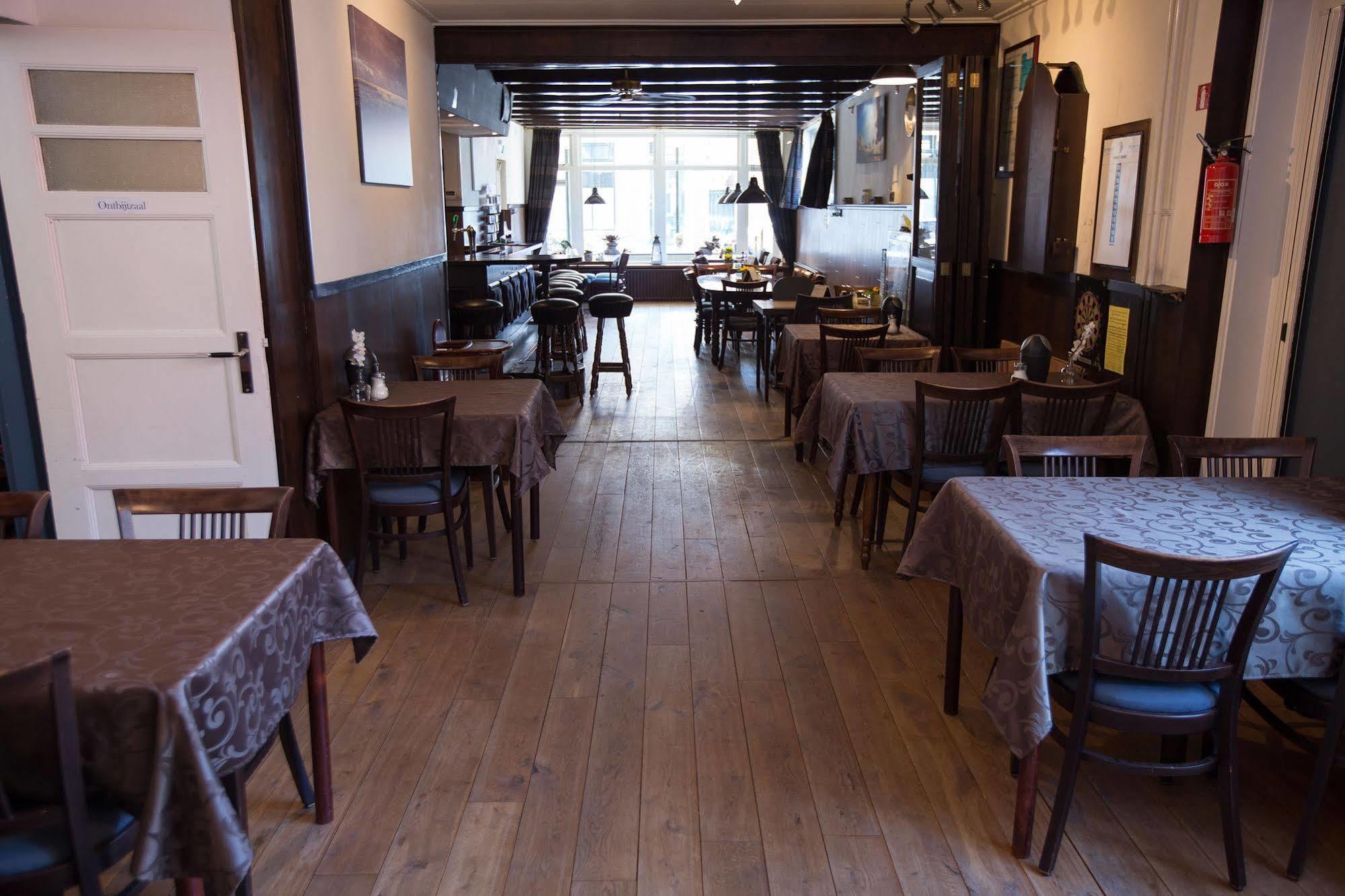 Hôtel De Gouden Klok à Leeuwarden Extérieur photo