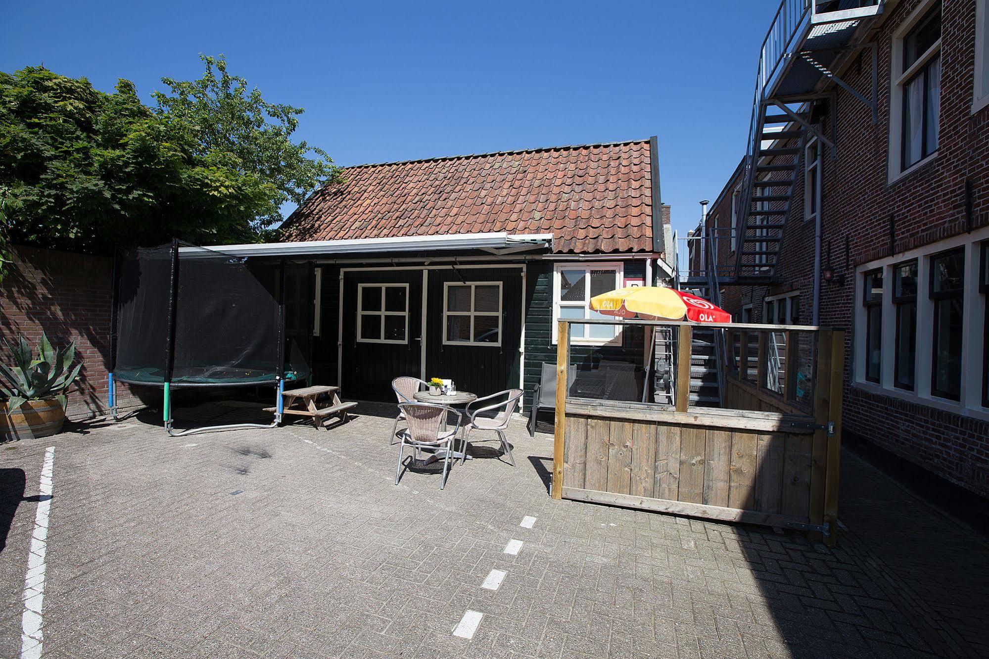 Hôtel De Gouden Klok à Leeuwarden Extérieur photo